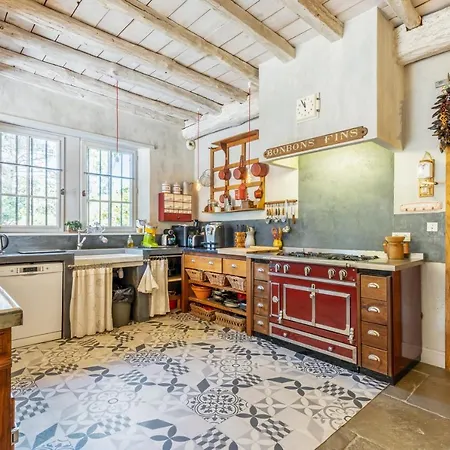 Villa De 5 Chambres Avec Piscine Privee Jardin Clos Et Wifi A A 9 Km De La Plage Arcangues