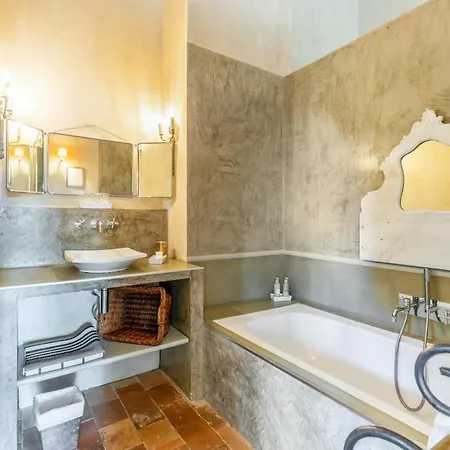 De 5 Chambres Avec Piscine Privee Jardin Clos Et Wifi A A 9 Km De La Plage Villa *