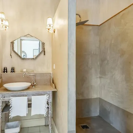De 5 Chambres Avec Piscine Privee Jardin Clos Et Wifi A A 9 Km De La Plage *