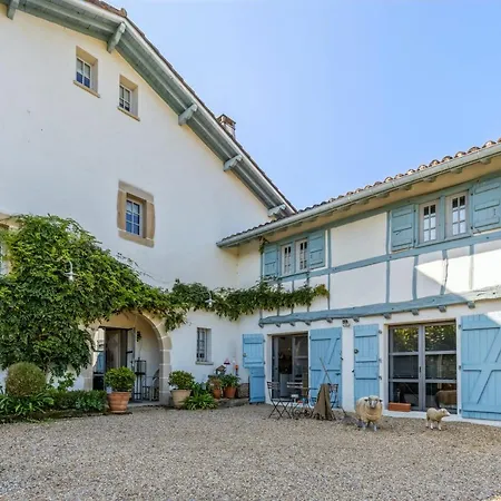 Villa De 5 Chambres Avec Piscine Privee Jardin Clos Et Wifi A A 9 Km De La Plage