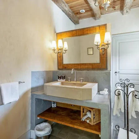 Villa De 5 Chambres Avec Piscine Privee Jardin Clos Et Wifi A A 9 Km De La Plage *